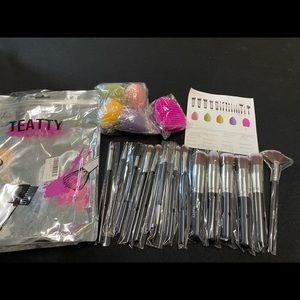 Teatty 21 piece makeup brushes and sponges